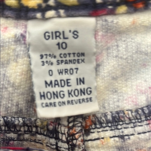 Floral Patterned Pants - Picture 10 of 10